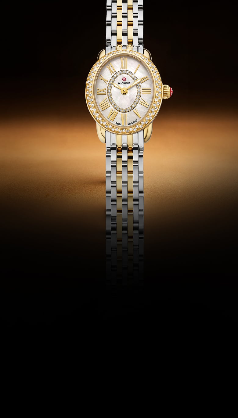a close up shot of the Serein Oval Diamond in two tone