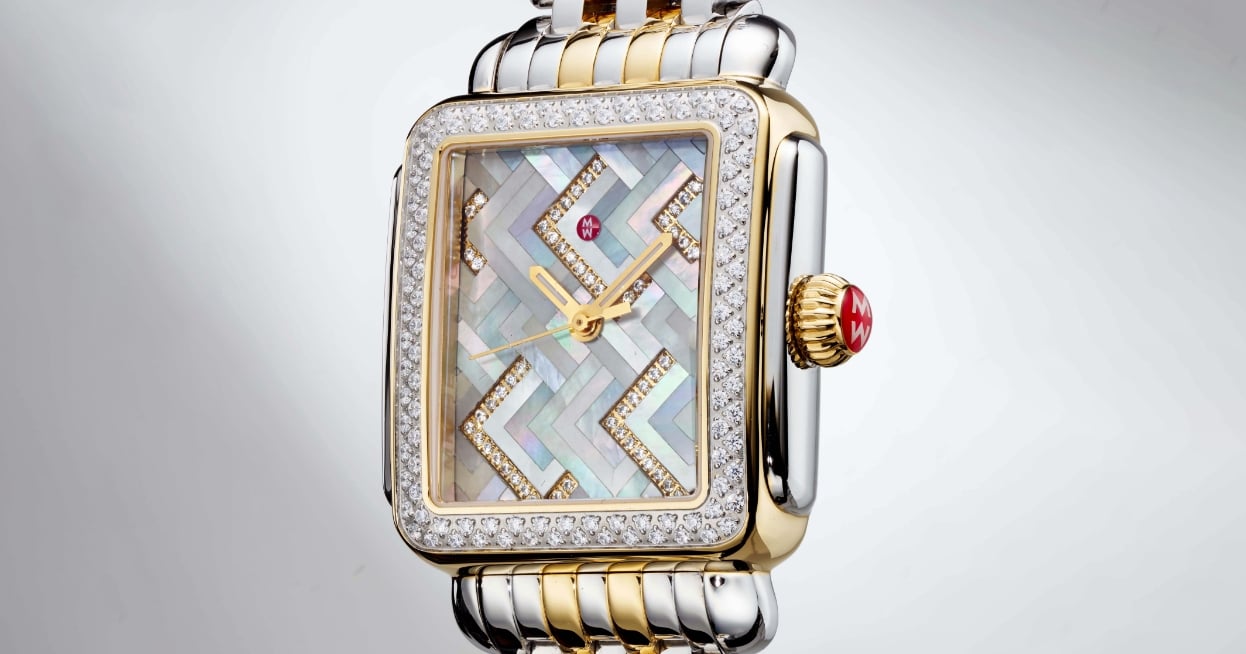 Detail shot of the Limited Edition Deco Vintage-inspired Chevron Graphite Two-tone 18K Gold-plated watch 